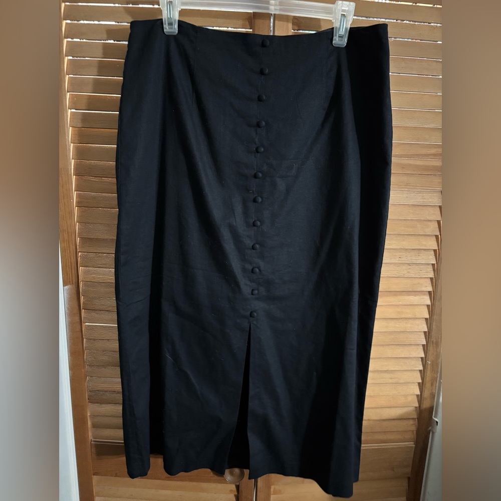 Banana Republic black skirt NWT